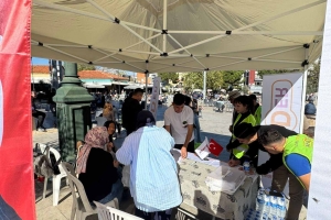 AFADER İZMİR ŞUBE BAŞKANLIĞI GAZİEMİRDE STAND AÇARAK TANITIM YAPTI