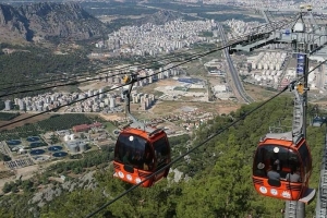 TELEFERİK KAZASINDA 1 KİŞİ HAYATINI KAYBETTİ