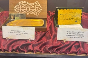 İZMİR İL BAŞKANLIĞIMIZ KUTSAL EMANETLER SERGİSİNE KATILDIK