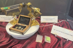 İZMİR İL BAŞKANLIĞIMIZ KUTSAL EMANETLER SERGİSİNE KATILDIK