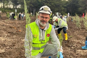 İZMİR ŞUBE BAŞKANLIĞI FİDAN DİKİMİ YAPTI