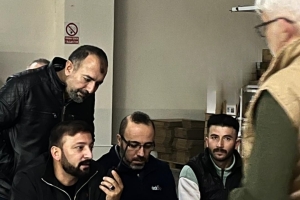 Telsiz Varsa Ses, Ses Varsa Hayat Var