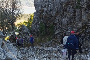 KOVADA AKBELEN ZİRVE BAYRAK DİKİM ETKİNLİĞİ