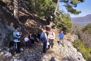 KOVADA AKBELEN ZİRVE BAYRAK DİKİM ETKİNLİĞİ