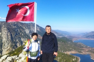 KOVADA AKBELEN ZİRVE BAYRAK DİKİM ETKİNLİĞİ