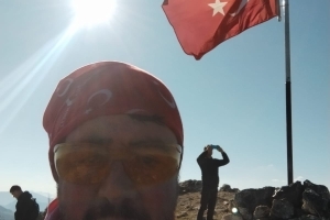 KOVADA AKBELEN ZİRVE BAYRAK DİKİM ETKİNLİĞİ