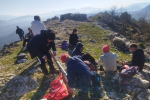 KOVADA AKBELEN ZİRVE BAYRAK DİKİM ETKİNLİĞİ