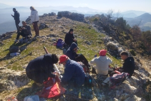 KOVADA AKBELEN ZİRVE BAYRAK DİKİM ETKİNLİĞİ