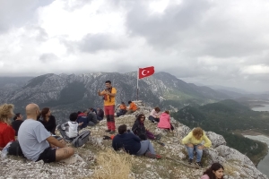 AKBELEN DAĞINDA ARAMA KURTARMA EĞİTİM ETKİNLİĞİ