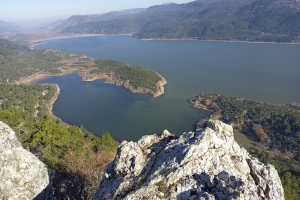 KOVADA AKBELEN ZİRVE BAYRAK DİKİM ETKİNLİĞİ