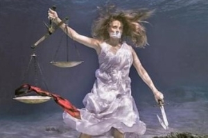 NEJDET DEMİRTAŞ FOTOĞRAFLARI KADINA ŞİDDETİ UNUTMUYOR!