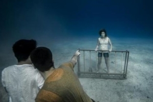 NEJDET DEMİRTAŞ FOTOĞRAFLARI KADINA ŞİDDETİ UNUTMUYOR!