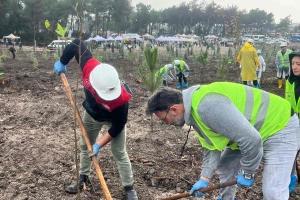 İZMİR ŞUBE BAŞKANLIĞI FİDAN DİKİMİ YAPTI