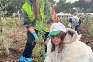 İZMİR ŞUBE BAŞKANLIĞI FİDAN DİKİMİ YAPTI