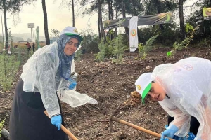 İZMİR ŞUBE BAŞKANLIĞI FİDAN DİKİMİ YAPTI