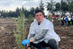 İZMİR ŞUBE BAŞKANLIĞI FİDAN DİKİMİ YAPTI