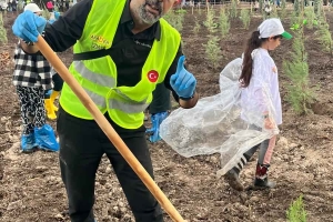 İZMİR ŞUBE BAŞKANLIĞI FİDAN DİKİMİ YAPTI