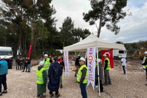 İZMİR ŞUBE BAŞKANLIĞI FİDAN DİKİMİ YAPTI