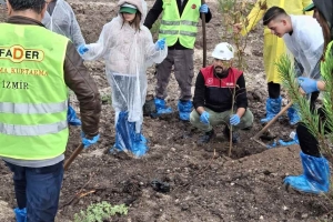 İZMİR ŞUBE BAŞKANLIĞI FİDAN DİKİMİ YAPTI