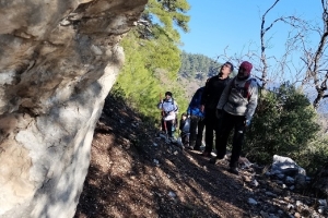 KOVADA AKBELEN ZİRVE BAYRAK DİKİM ETKİNLİĞİ