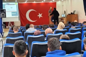 Kariyer Günlerinde MKAL'de Konferans Yapıldı