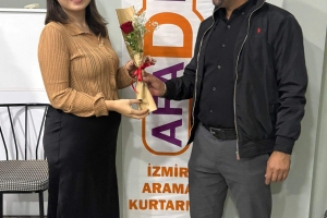 İZMİR ŞUBE BAŞKANLIĞIMIZ AYLIK TOPLANTISINI GERÇEKLEŞTİRDİ