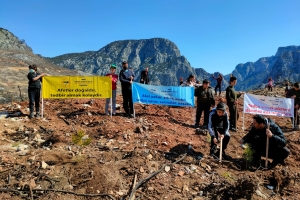 GELECEĞE NEFES OLDUK