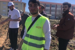 AFADER YALVAÇ FİDE VE FİDAN DİKİMİNDE