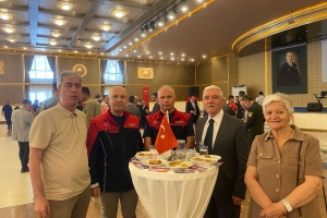 AFADER BAYRAMLAŞMA TÖRENİNE KATILDI