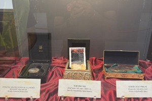 İZMİR İL BAŞKANLIĞIMIZ KUTSAL EMANETLER SERGİSİNE KATILDIK