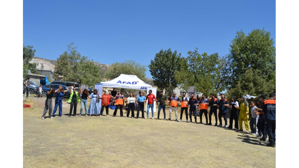 ŞIRNAK ŞUBE BAŞKANLIĞIMIZ AFAD GÖNÜLLÜLERİ İLE PİKNİKTE BULUŞTULAR