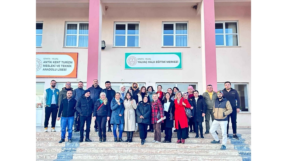 YALVAÇ ŞUBE İLK YARDIM EĞİTİMLERİNİ TAMAMLADI 