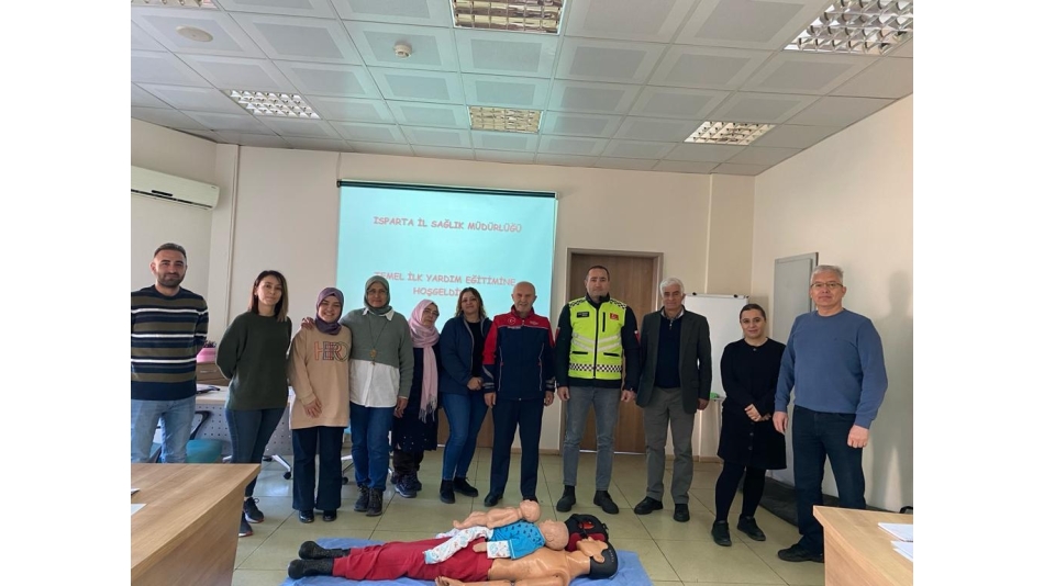 4. İLK YARDIM EĞİTİMİ YAPILIYOR 