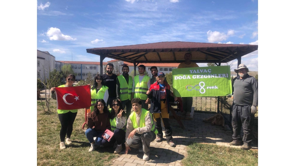 AFADER YALVAÇ FİDE VE FİDAN DİKİMİNDE