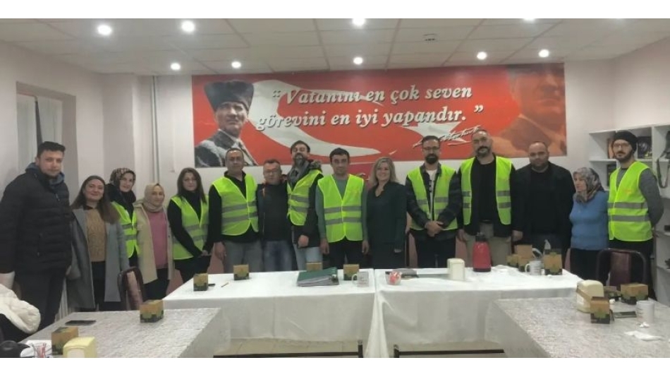 YALVAÇ SİVİL SAVUNMASINI KURUYOR